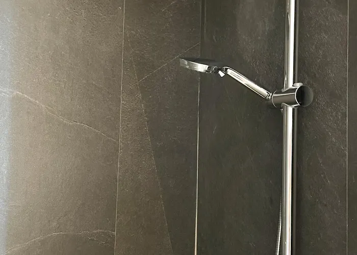 Baia 3* 布雷佐内加尔达